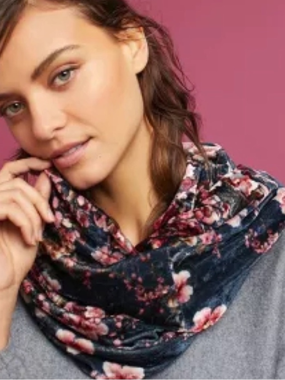 NWT Anthropologie Cherry Blossom Velvet Infinity Wrap